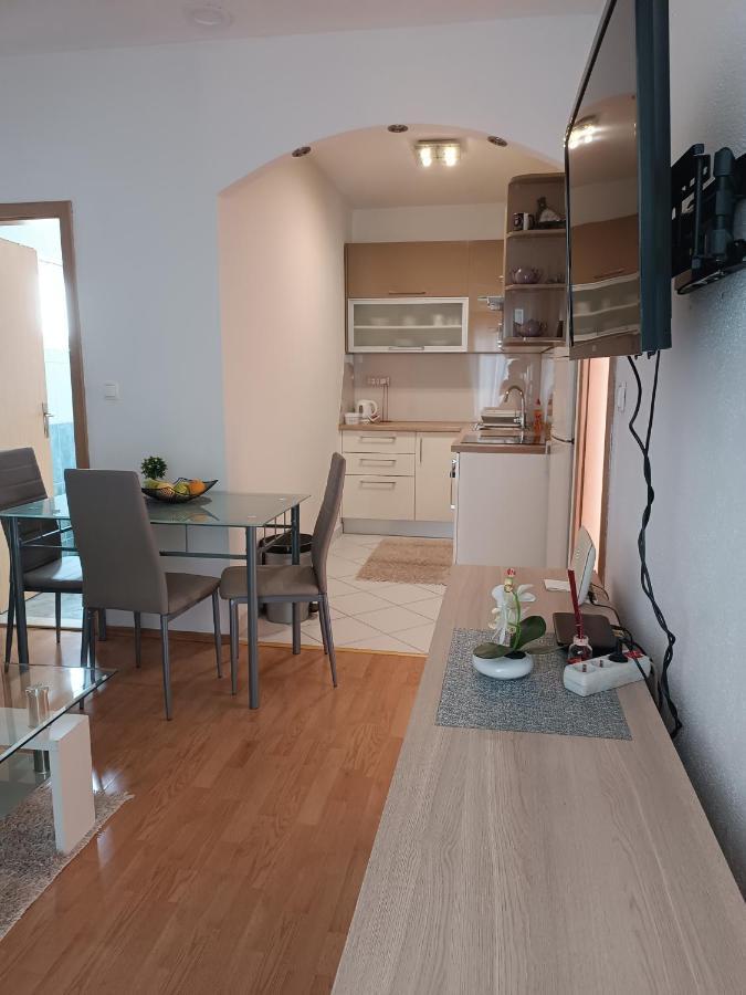 Apartment "San Marino" 巴什卡沃达 外观 照片